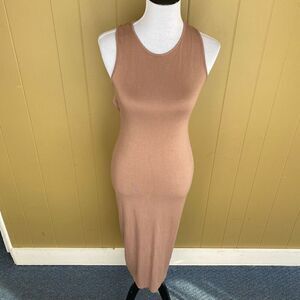 Antistar women M bodycon scoopneck tank top front w/criss cross back tan